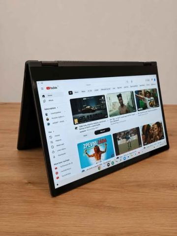 Prodám svižný konvertibilní notebook Lenovo IdeaPad Flex 5 CB 13IML05
