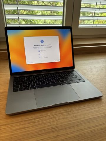MacBook Pro 13" (2017), 16GB, i5, 256GB