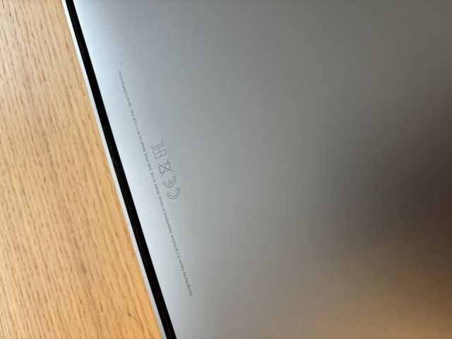 MacBook Pro 13" (2017), 16GB, i5, 256GB
